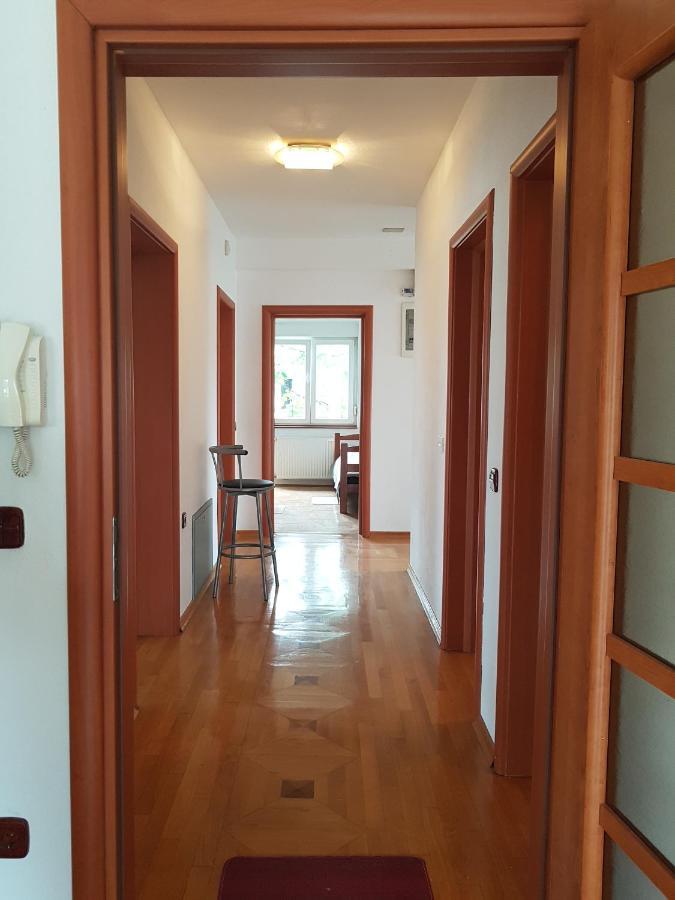 Prenociste Klas Pleternica Buitenkant foto
