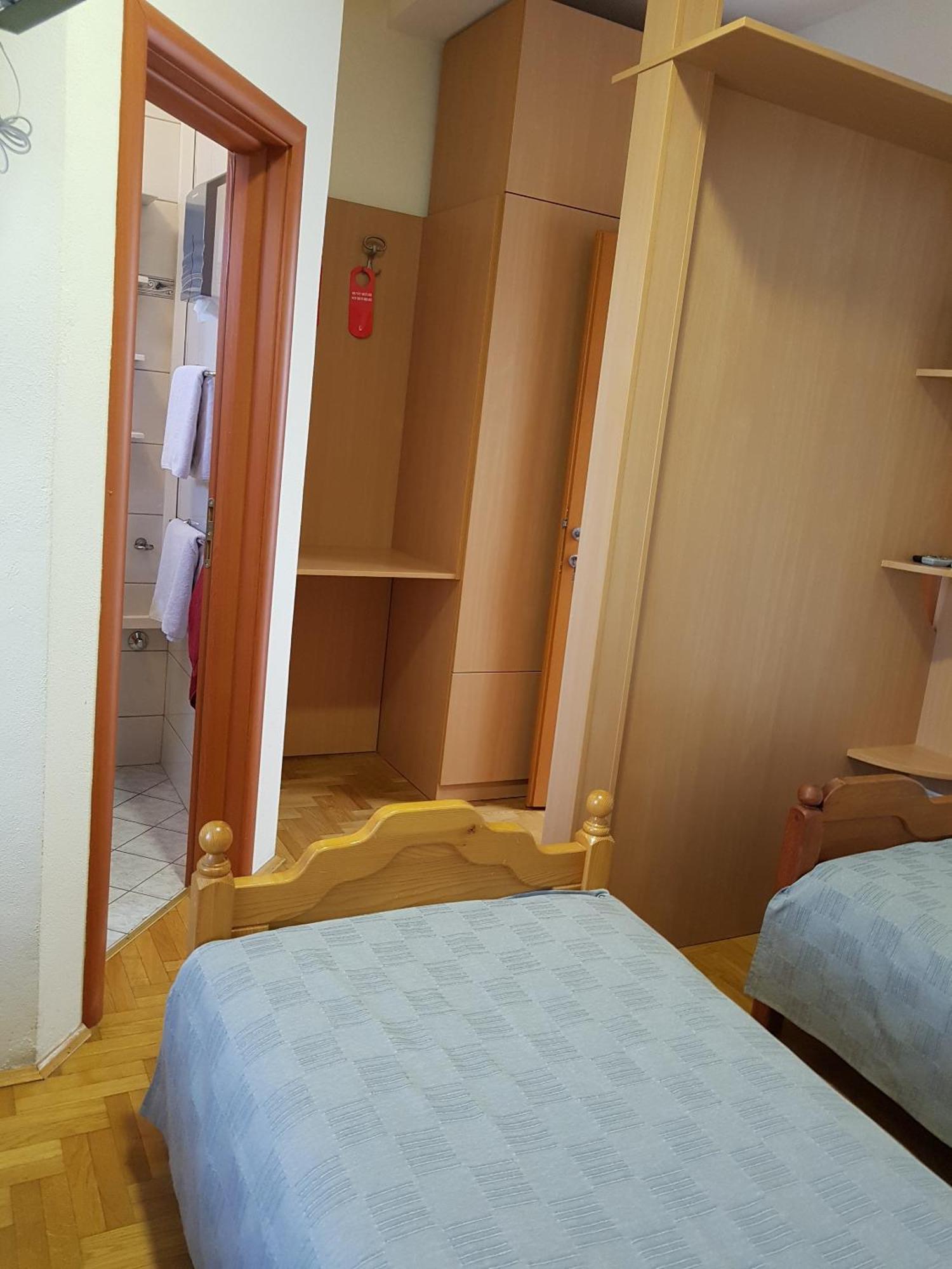 Prenociste Klas Pleternica Kamer foto