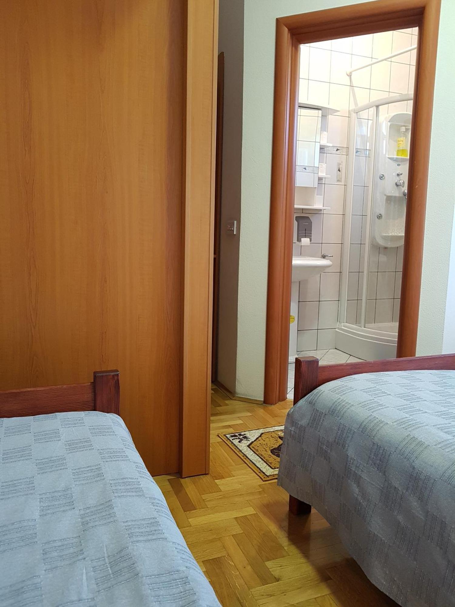 Prenociste Klas Pleternica Kamer foto